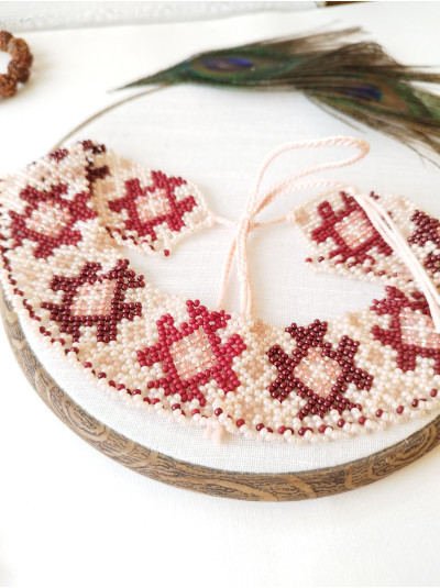 beige burgundi beaded collar necklace, traditional Ukrainian beaded sylyanka.