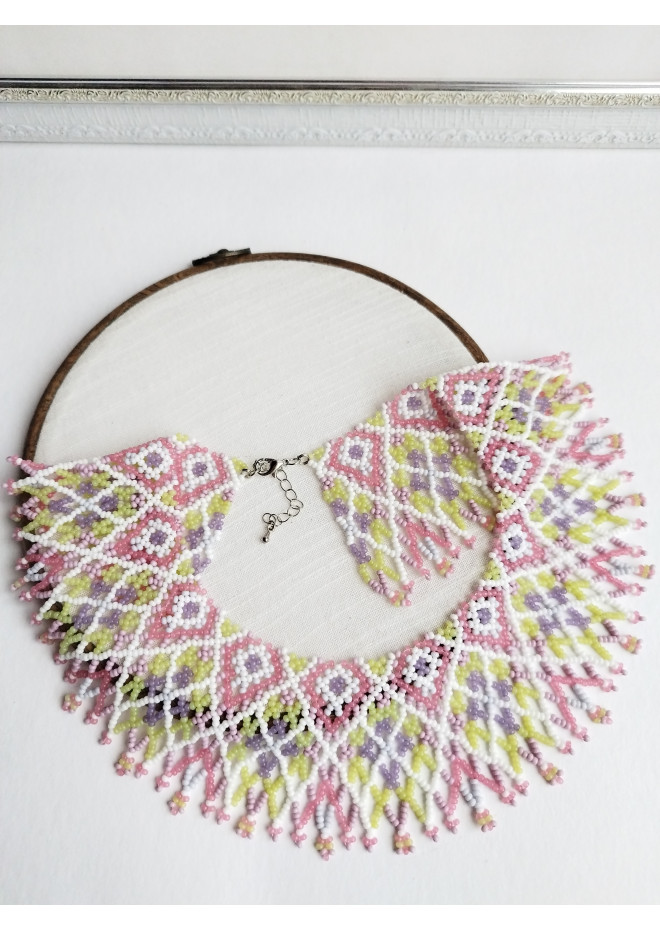 traditional Ukrainian beaded jewelry
