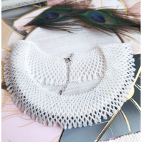 white collar beaded necklace, traditional Ukrainian beaded sylyanka.