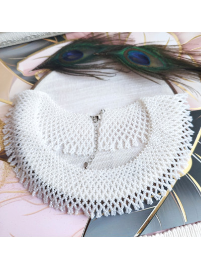 white collar beaded necklace, traditional Ukrainian beaded sylyanka.