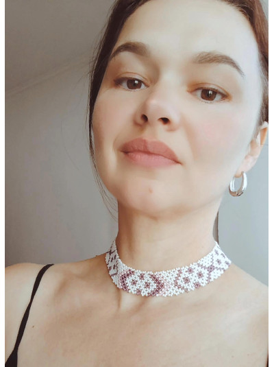 lilac beaded choker necklace, traditional Ukrainian beaded sylyanka.