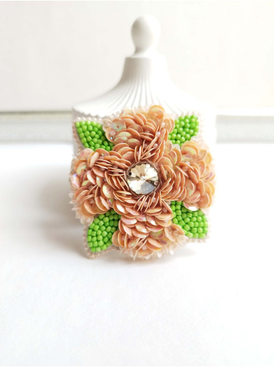 peach flower beaded embroidery brooch 