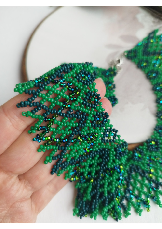 traditional Ukrainian beaded jewelry