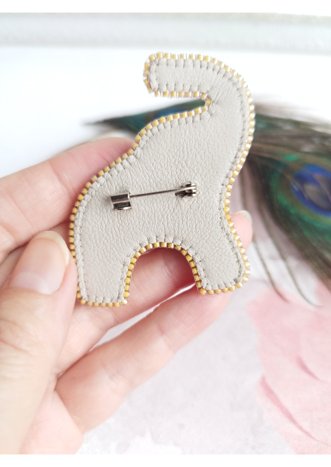 beaded embroidery brooch elephant