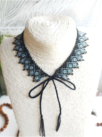 Black gray beaded choker necklace, traditional Ukrainian beaded sylyanka.