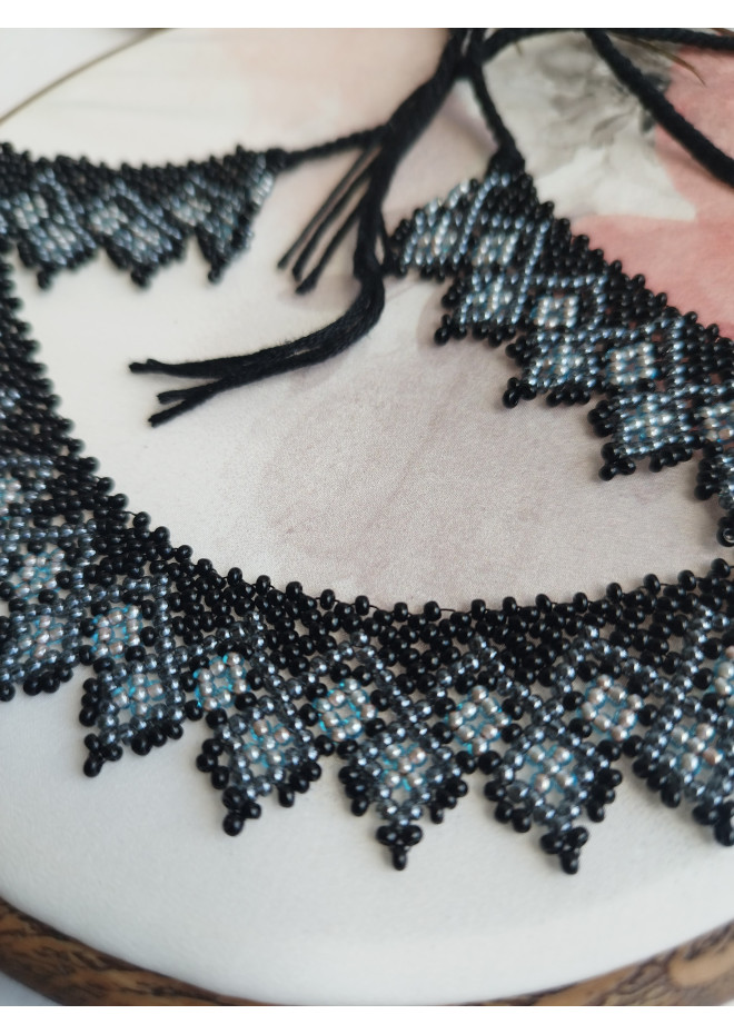 traditional Ukrainian beaded jewelry