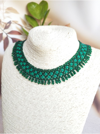 green choker necklace, traditional Ukrainian beaded sylyanka.