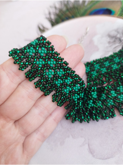 green choker necklace, traditional Ukrainian beaded sylyanka.
