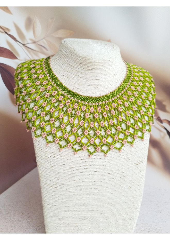 traditional Ukrainian beaded jewelry