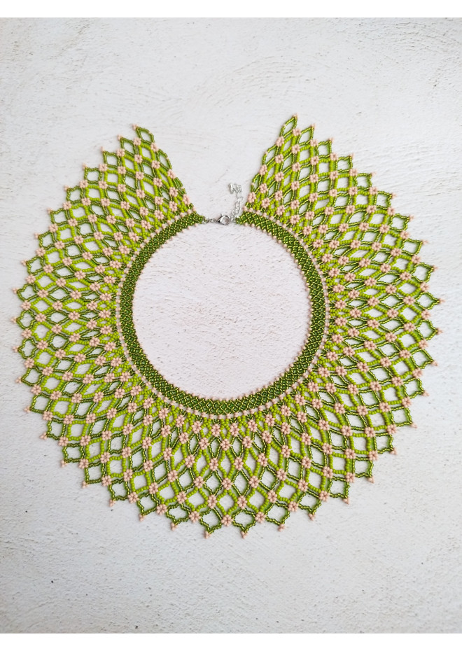 traditional Ukrainian beaded jewelry
