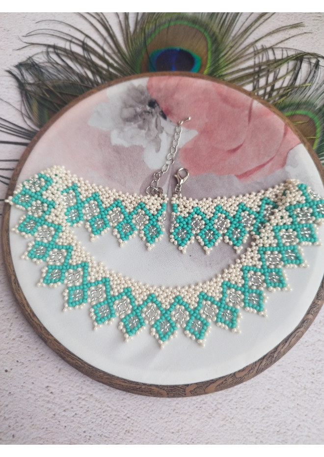 traditional Ukrainian beaded jewelry