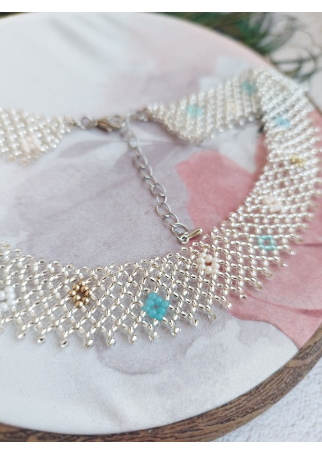 traditional Ukrainian beaded jewelry