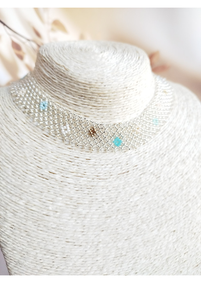 traditional Ukrainian beaded jewelry