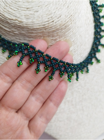 green choker necklace, traditional Ukrainian beaded sylyanka.