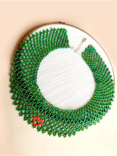 Green collar beaded necklace, traditional Ukrainian beaded sylyanka.