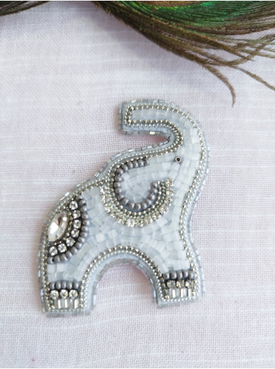 Little elephant bead embroidery brooch 